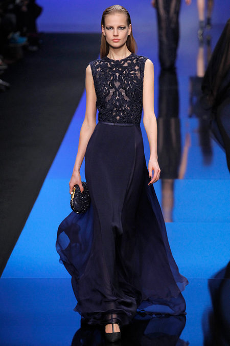 Elie Saab Fall 2013  Navy blue dress | zaidd'or