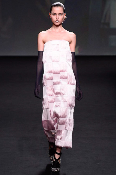 Christian Dior Fall 2013 Couture Pink dress | zaidd'or Christian Dior Fall 2013 Couture Pink dress | zaidd'or
